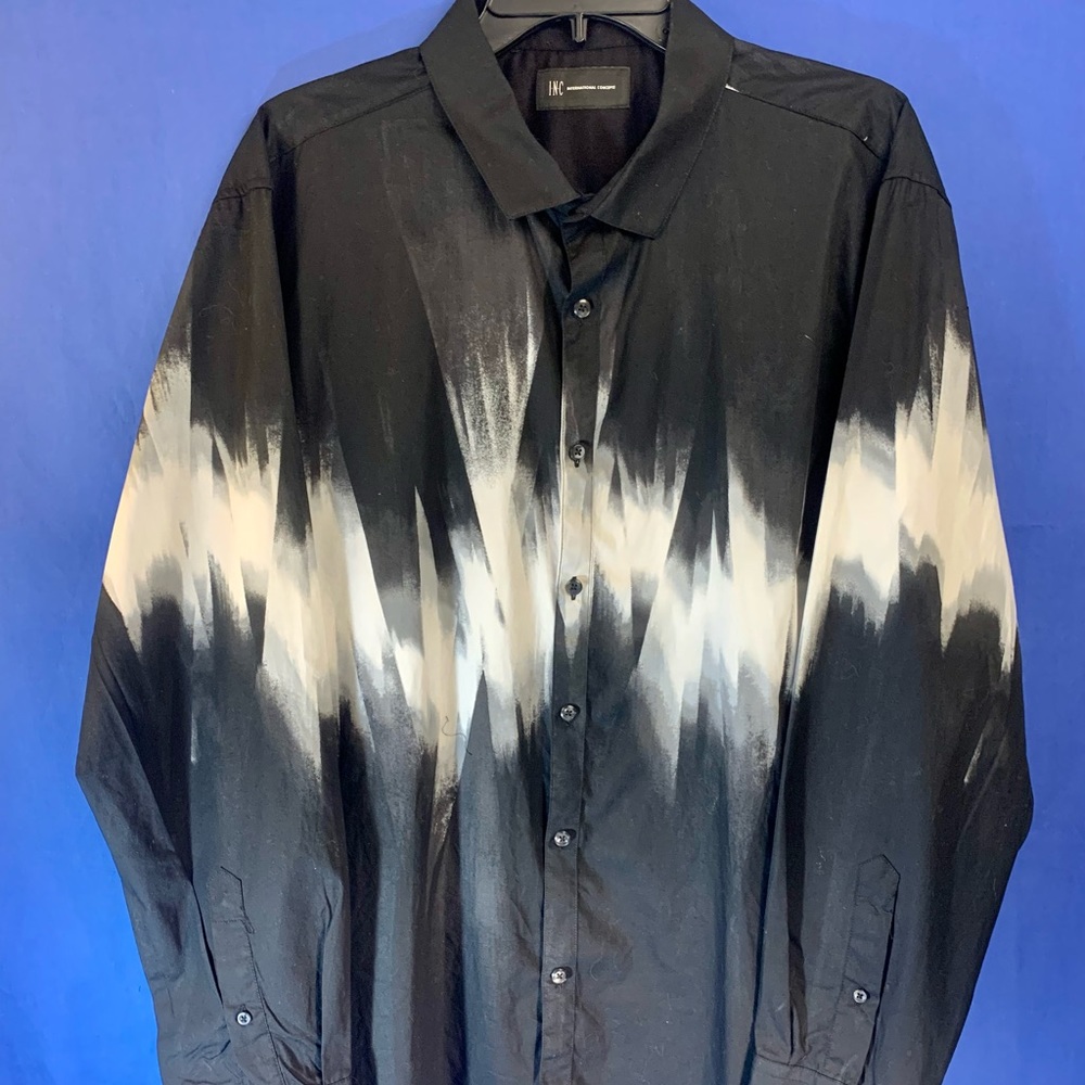 MENS INC INTERNATIONAL CONCEPTS BLACK WHITE SHIRT